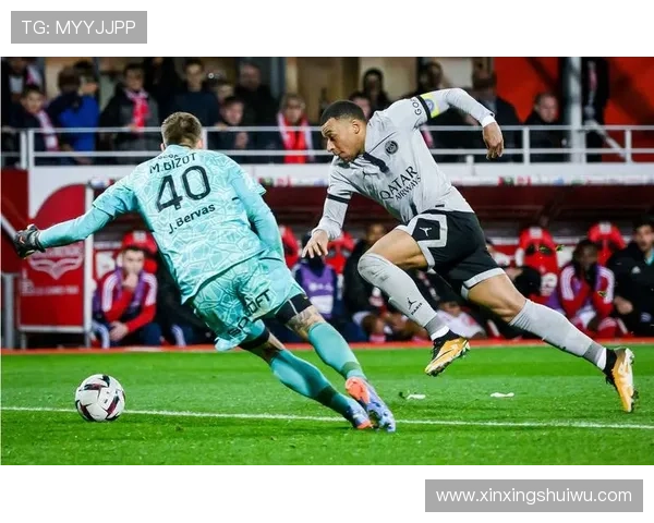 洛里昂俱乐部百年沉浮之路与法甲赛场荣耀梦想的持续追寻